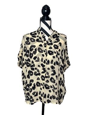Masai Leopard Print Short-Sleeve Sz L Button Front Blouse